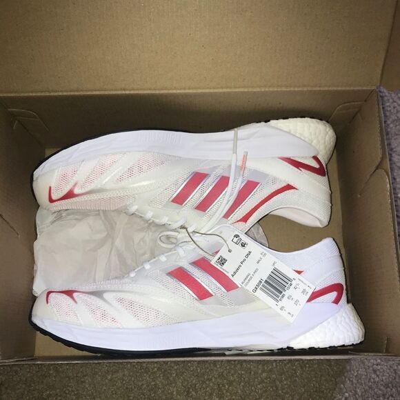 Athletic_Shoes